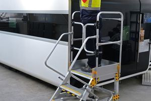 Где применяют лестницы платформы? фото