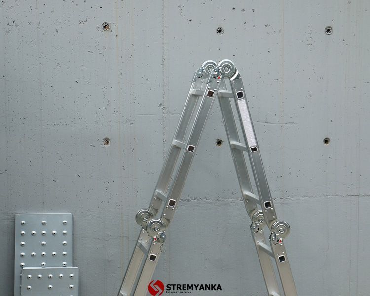 Шарнірна драбина-стрем'янка VIRASTAR Acrobat 4x3 сходинки AK011 фото